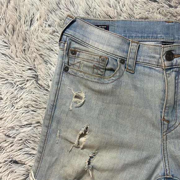Gently worn Light Wash Distressed True Religion Finn Slim Tapered Jeans size 32 - Picture 3 of 12